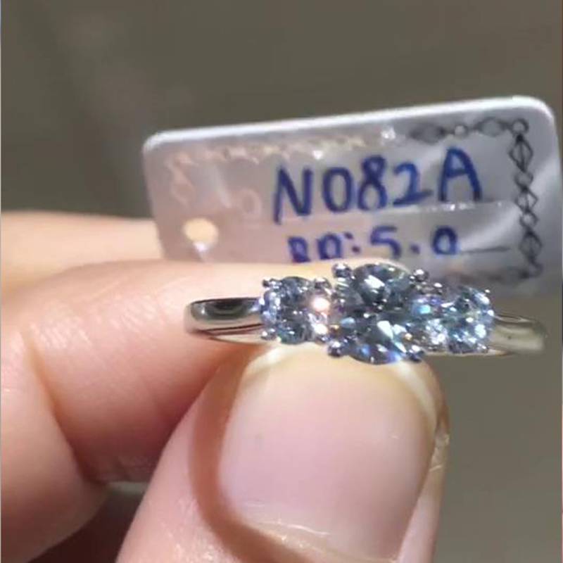 Three stone round diamond women's ring S925 silver plated platinum customized main and secondary stone Moissanite diamonds 0.5ct